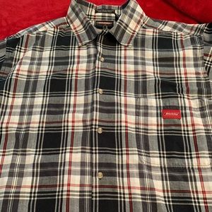 Men’s short sleeve plaid shirt